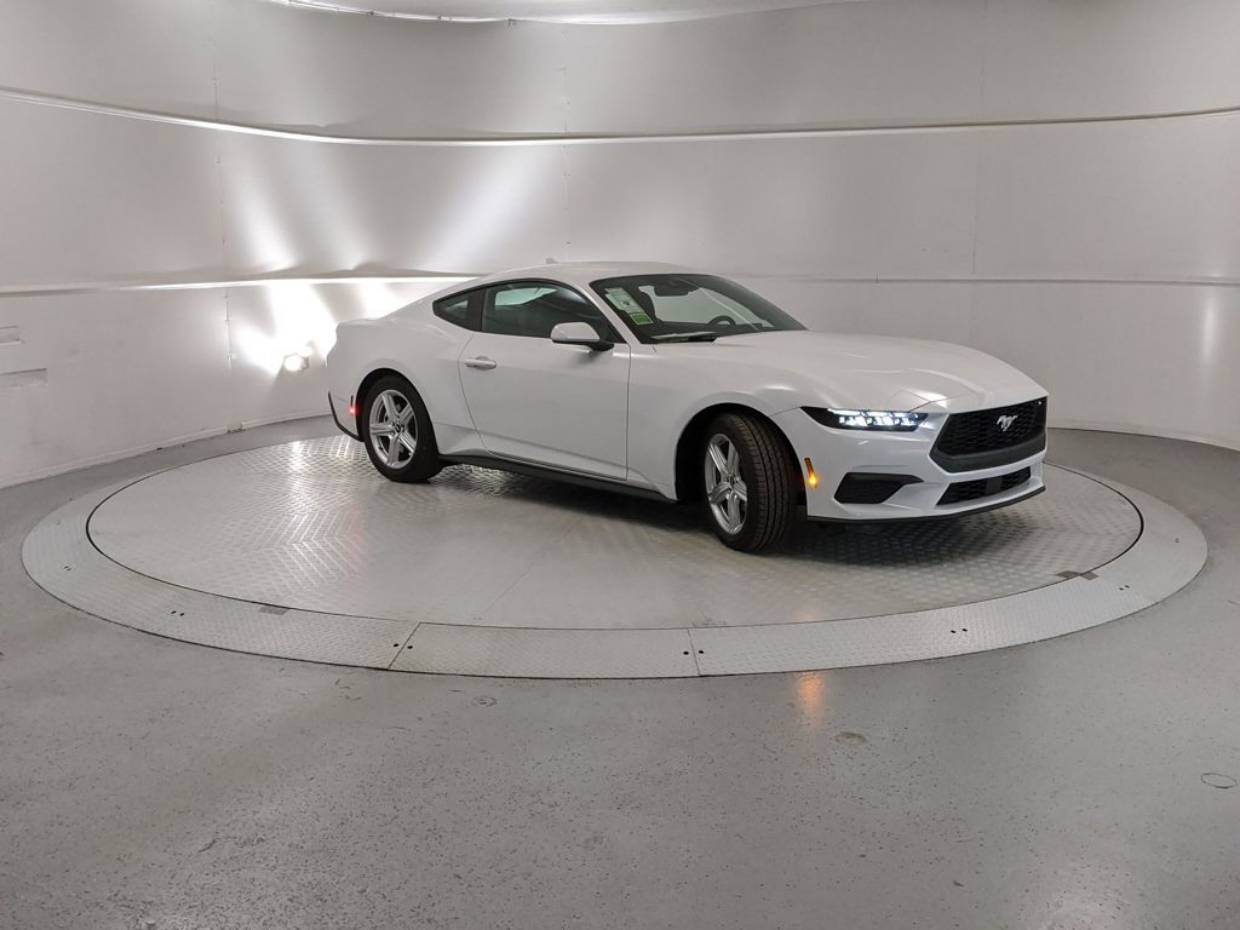 2026 Ford Mustang EcoBoost's photo