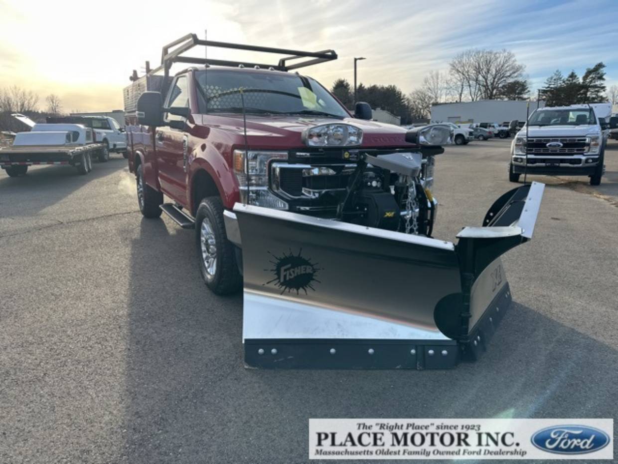 2022 Ford F-350 Super Duty Chassis Cab XLT's photo