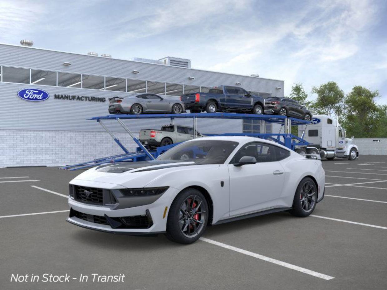 2026 Ford Mustang Dark Horse's photo