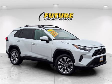 2023 Toyota RAV4 XLE Premium