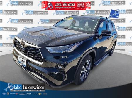 2023 Toyota Highlander L