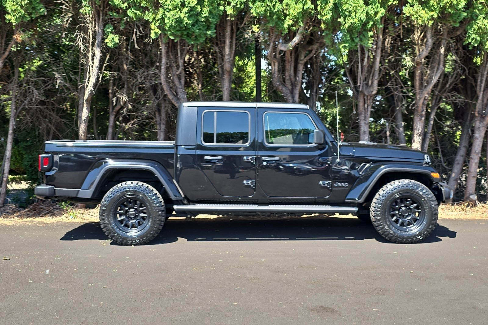 Used 2023 Jeep Gladiator Sport S