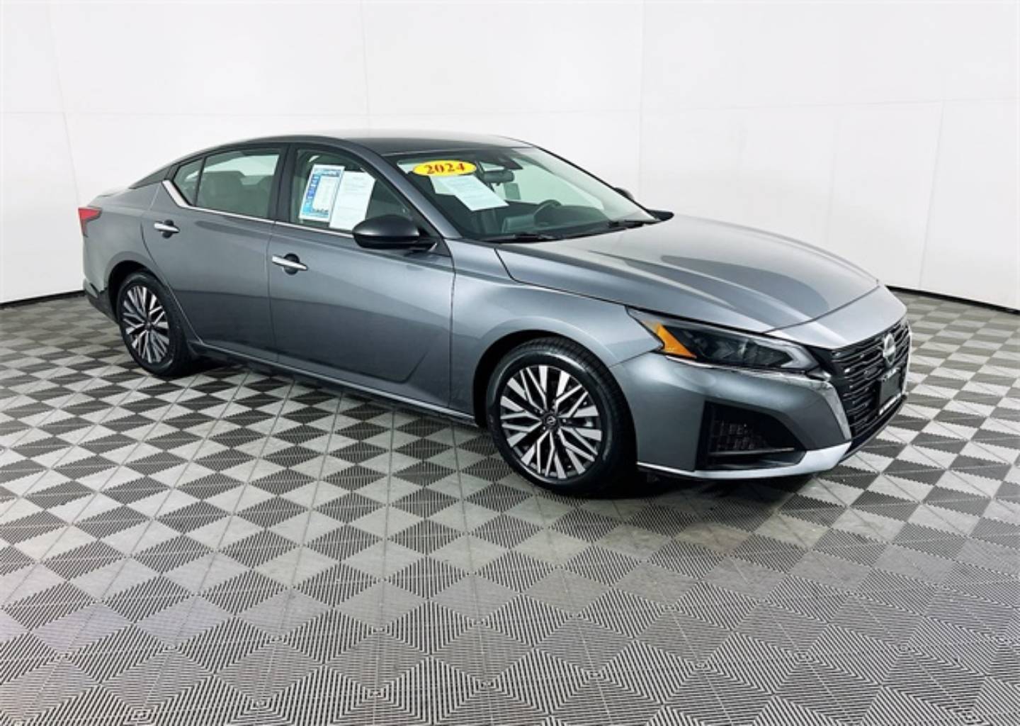 2024 Nissan Altima SV