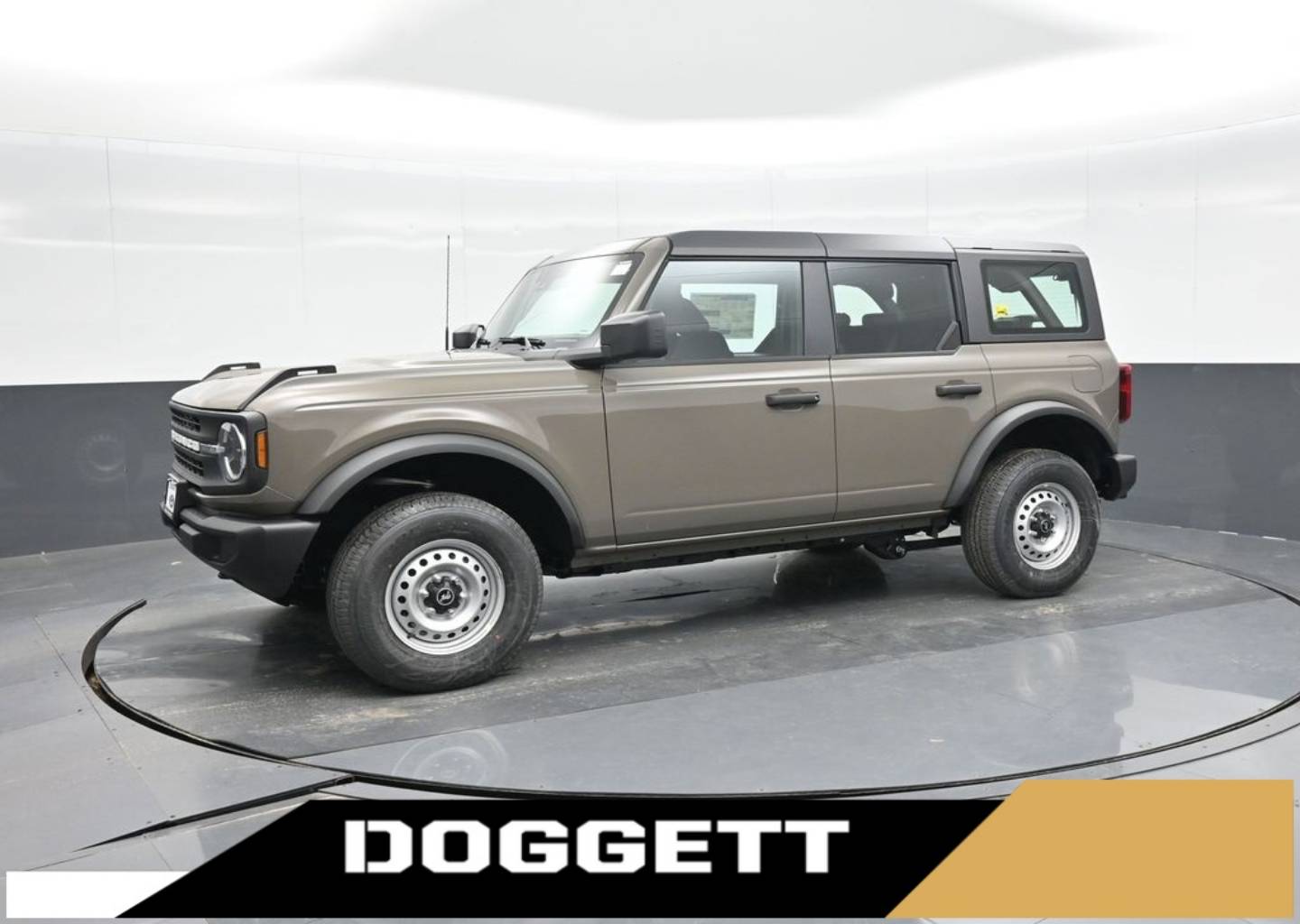 2025 Ford Bronco 4-Door Base's photo