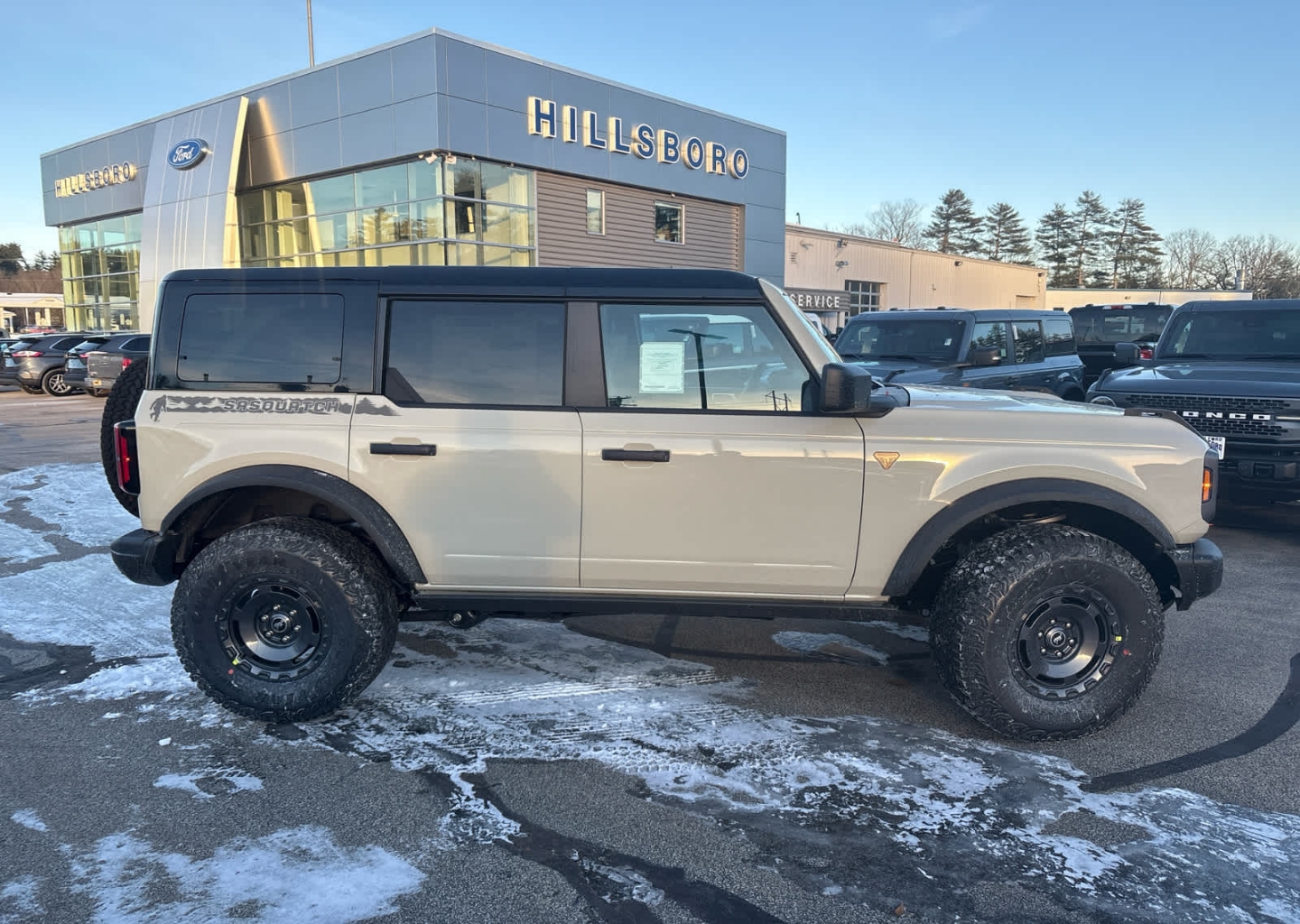 2025 Ford Bronco 4-Door Badlands's photo