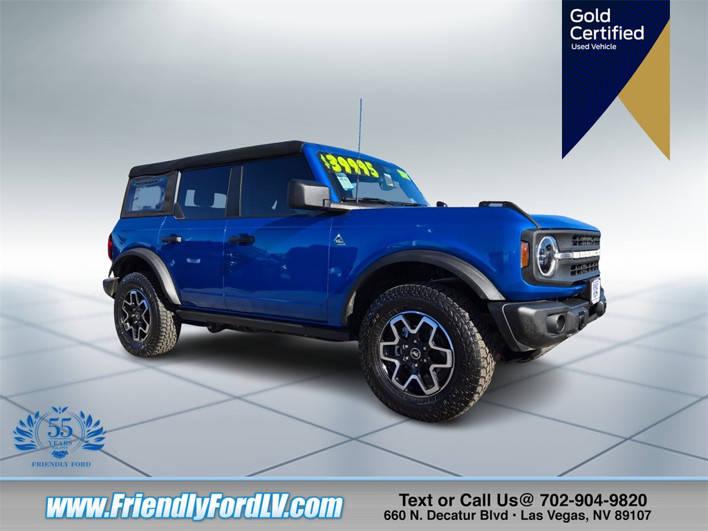2023 Ford Bronco 4-Door Black Diamond's photo