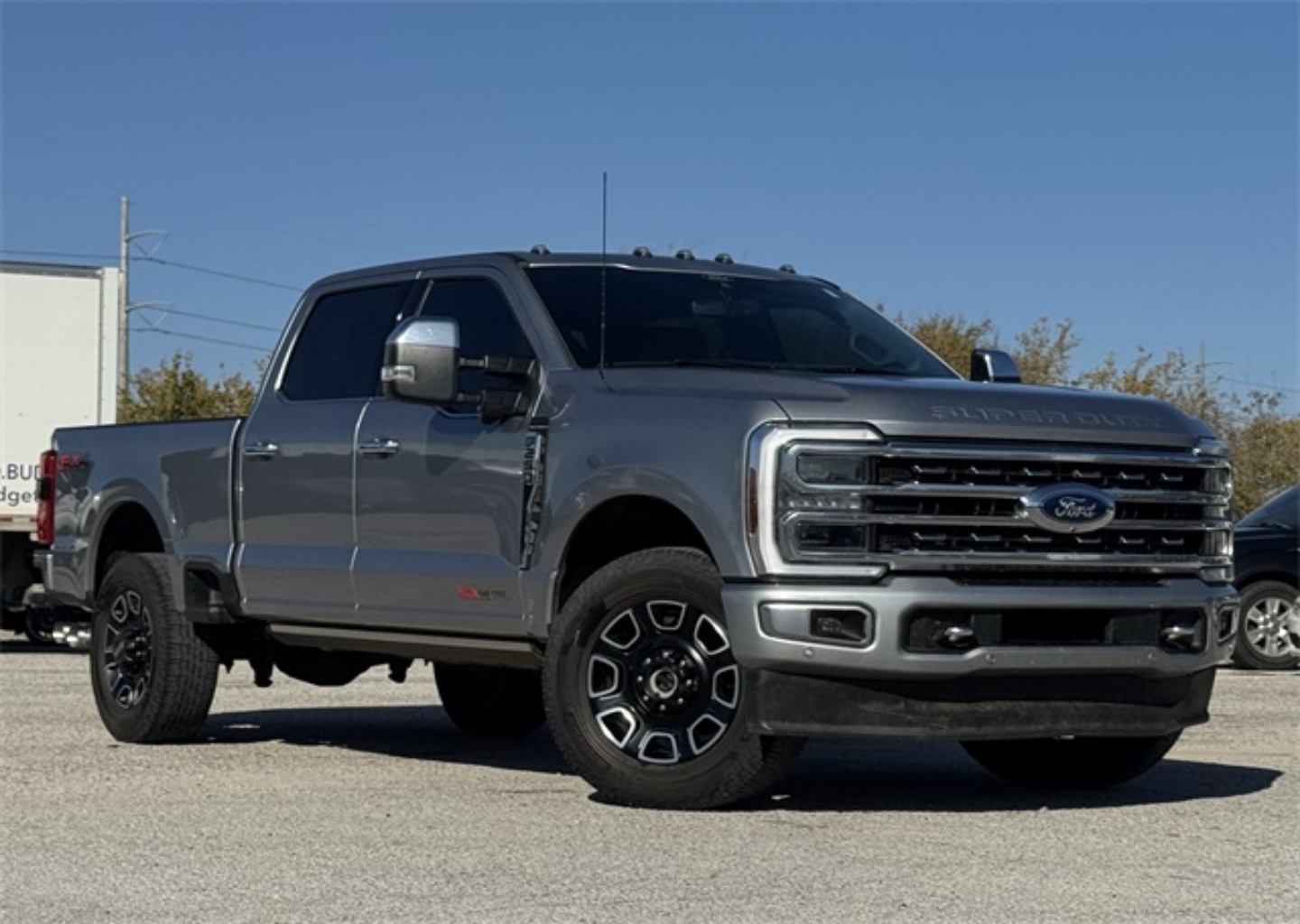 2024 Ford F-250 Super Duty Platinum's photo