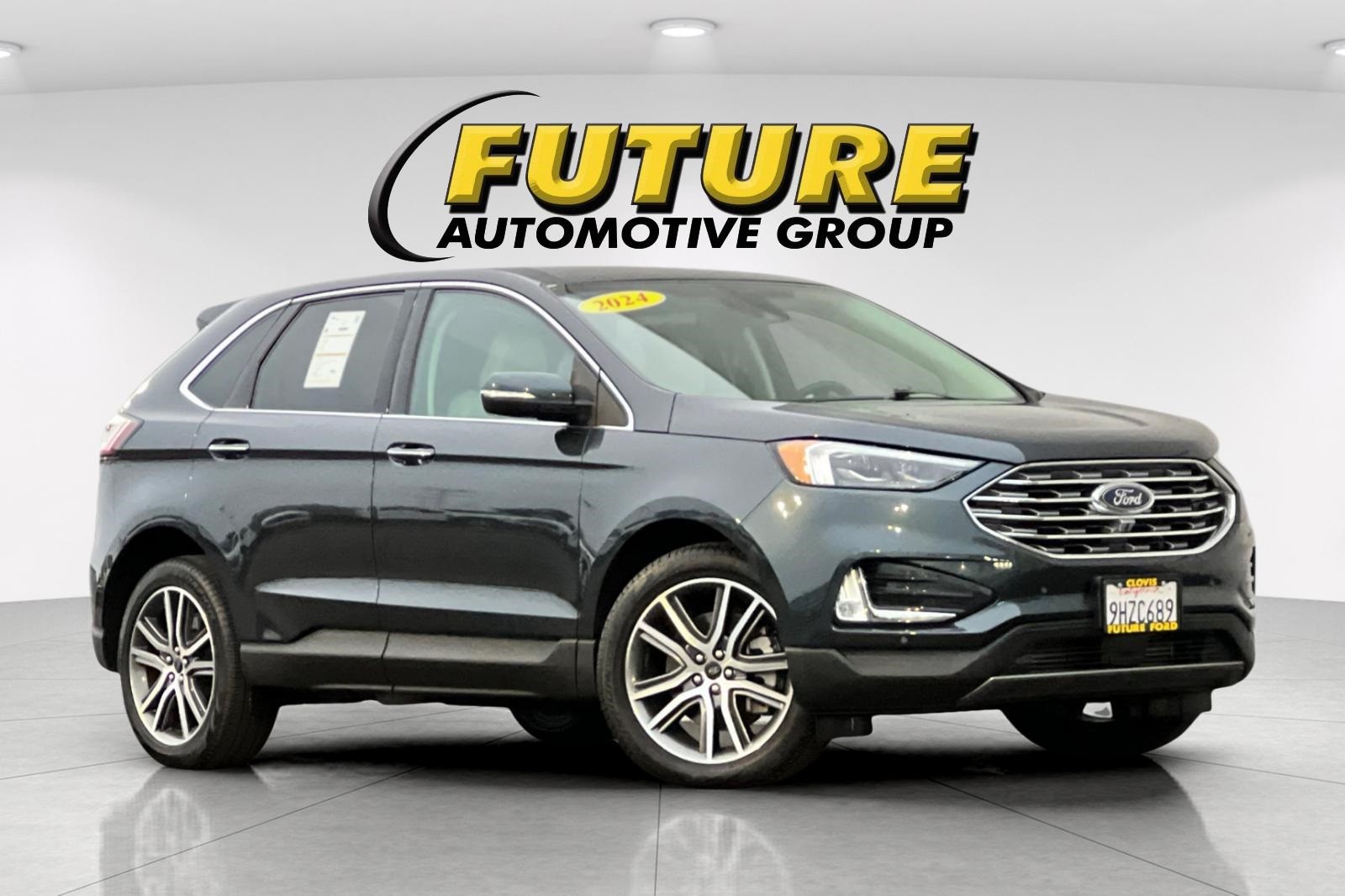 2024 Ford Edge Titanium's photo