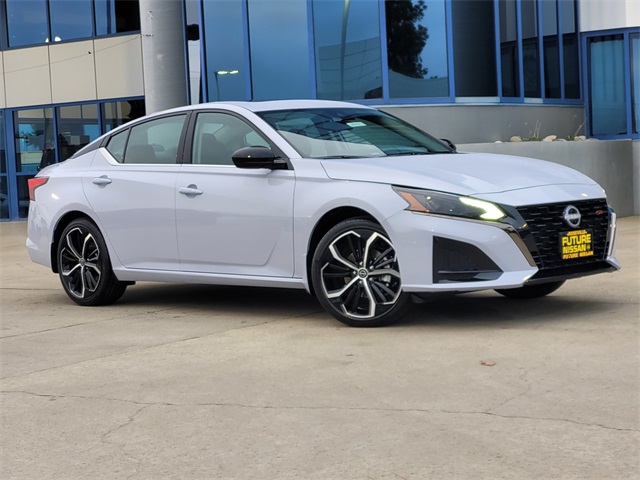 New 2025 Nissan Altima 2.5 SR