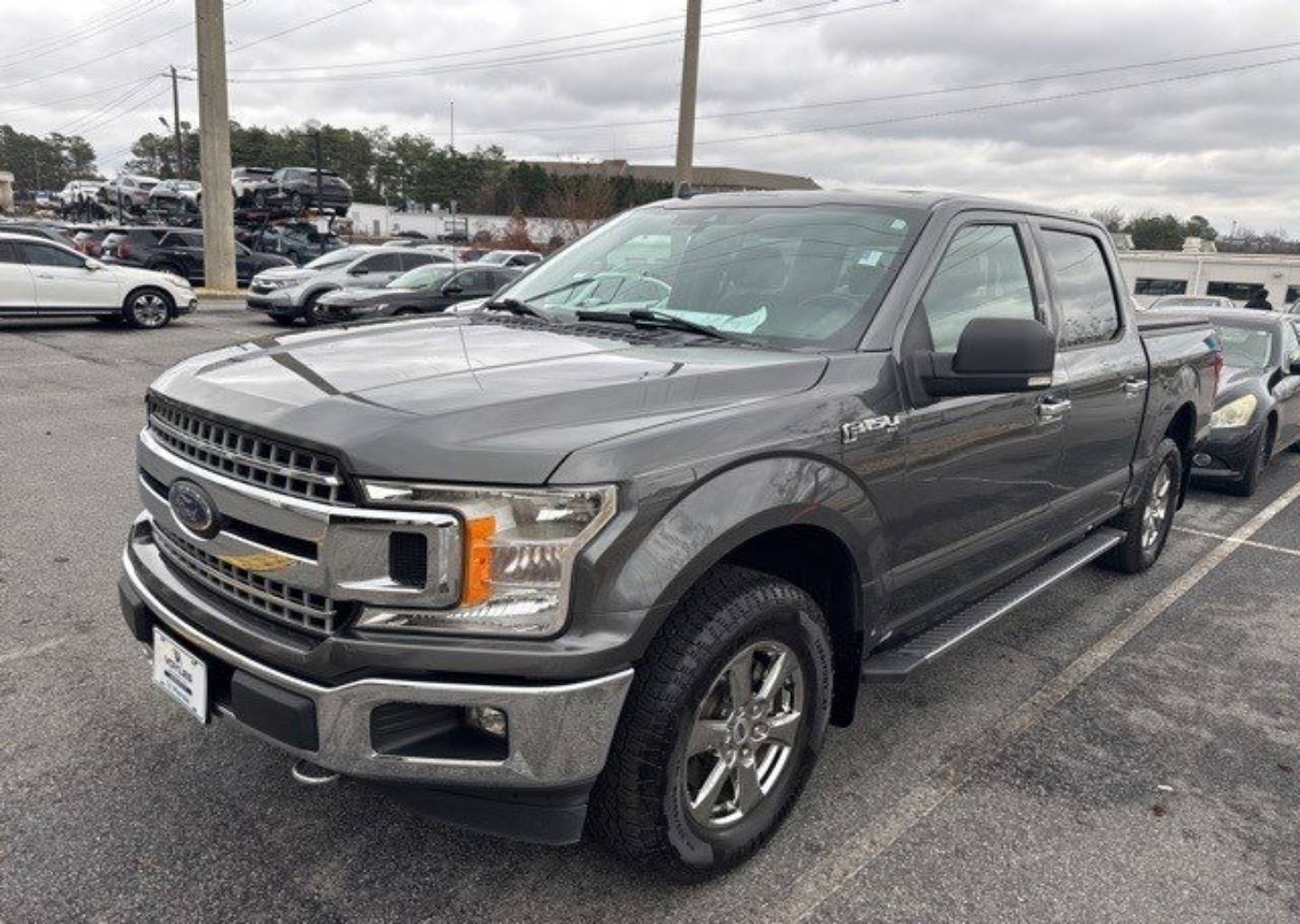 2020 Ford F-150 XLT's photo