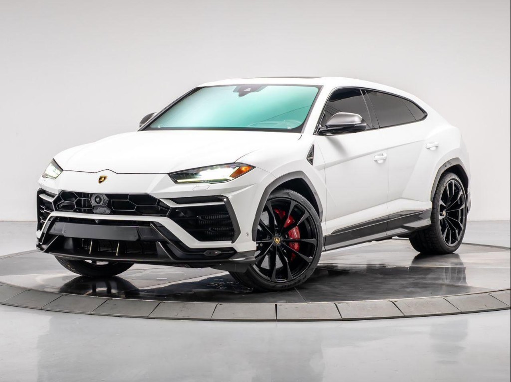 2022 Lamborghini Urus Base