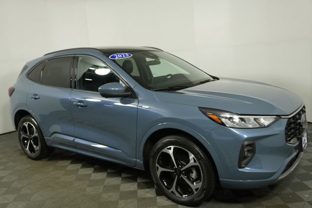 2023 Ford Escape ST-Line Select's photo