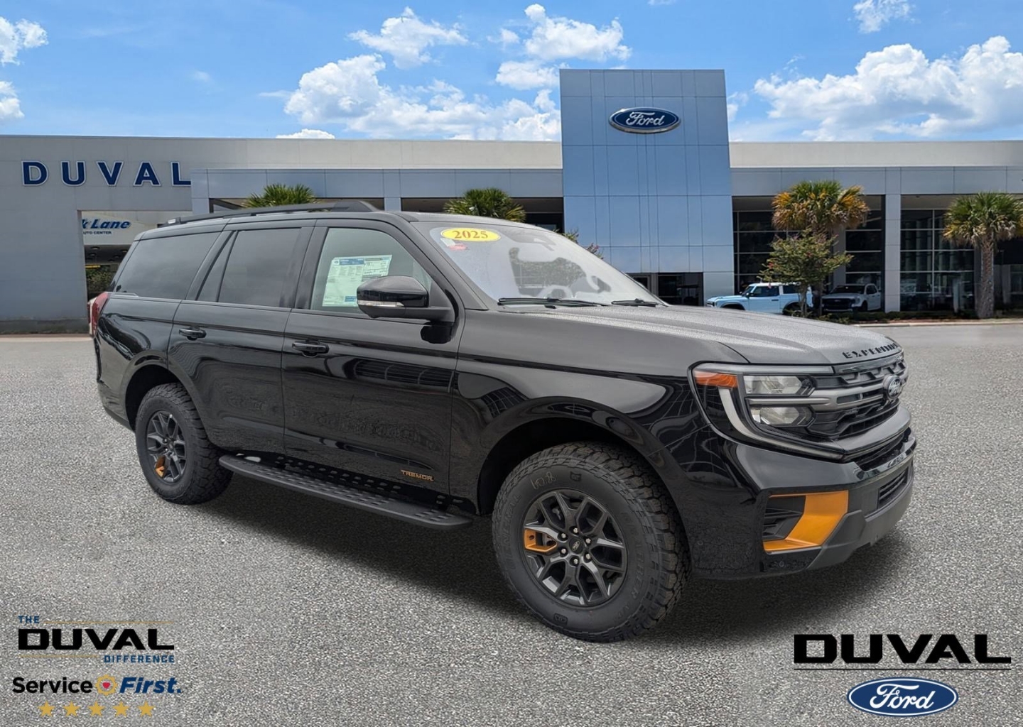 2025 Ford Expedition Tremor's photo