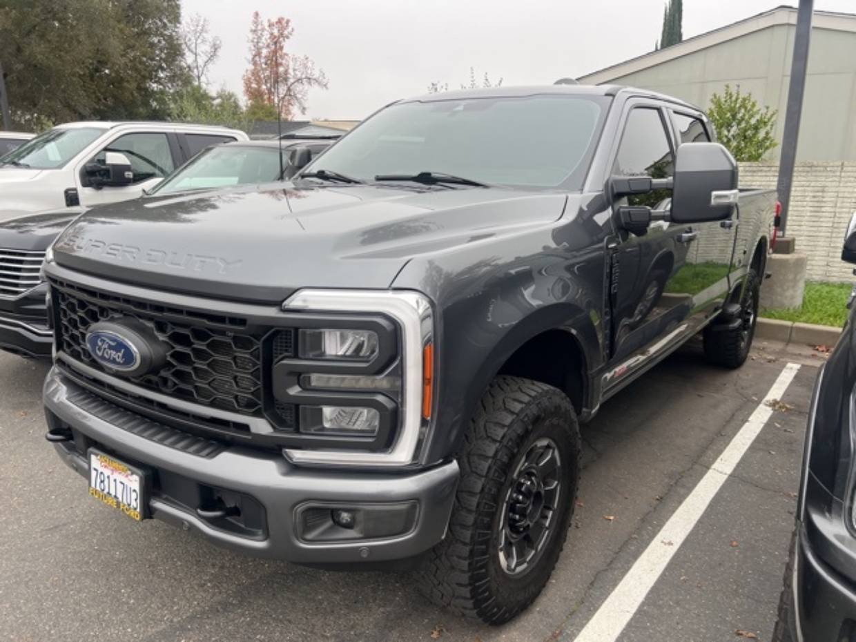 2023 Ford F-250 Super Duty Lariat's photo