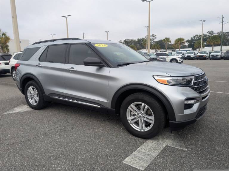 2024 Ford Explorer XLT