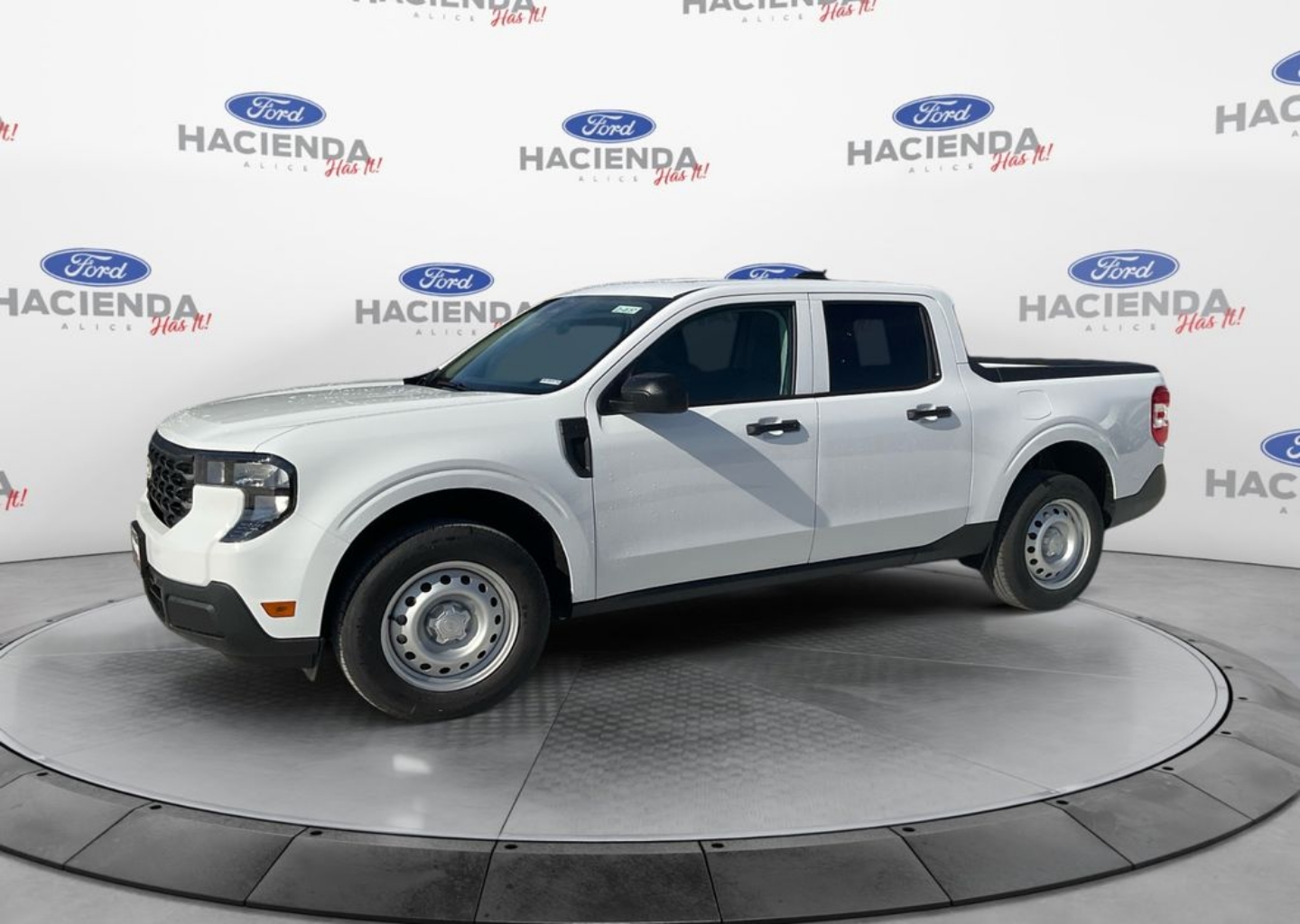 2026 Ford Maverick XL's photo