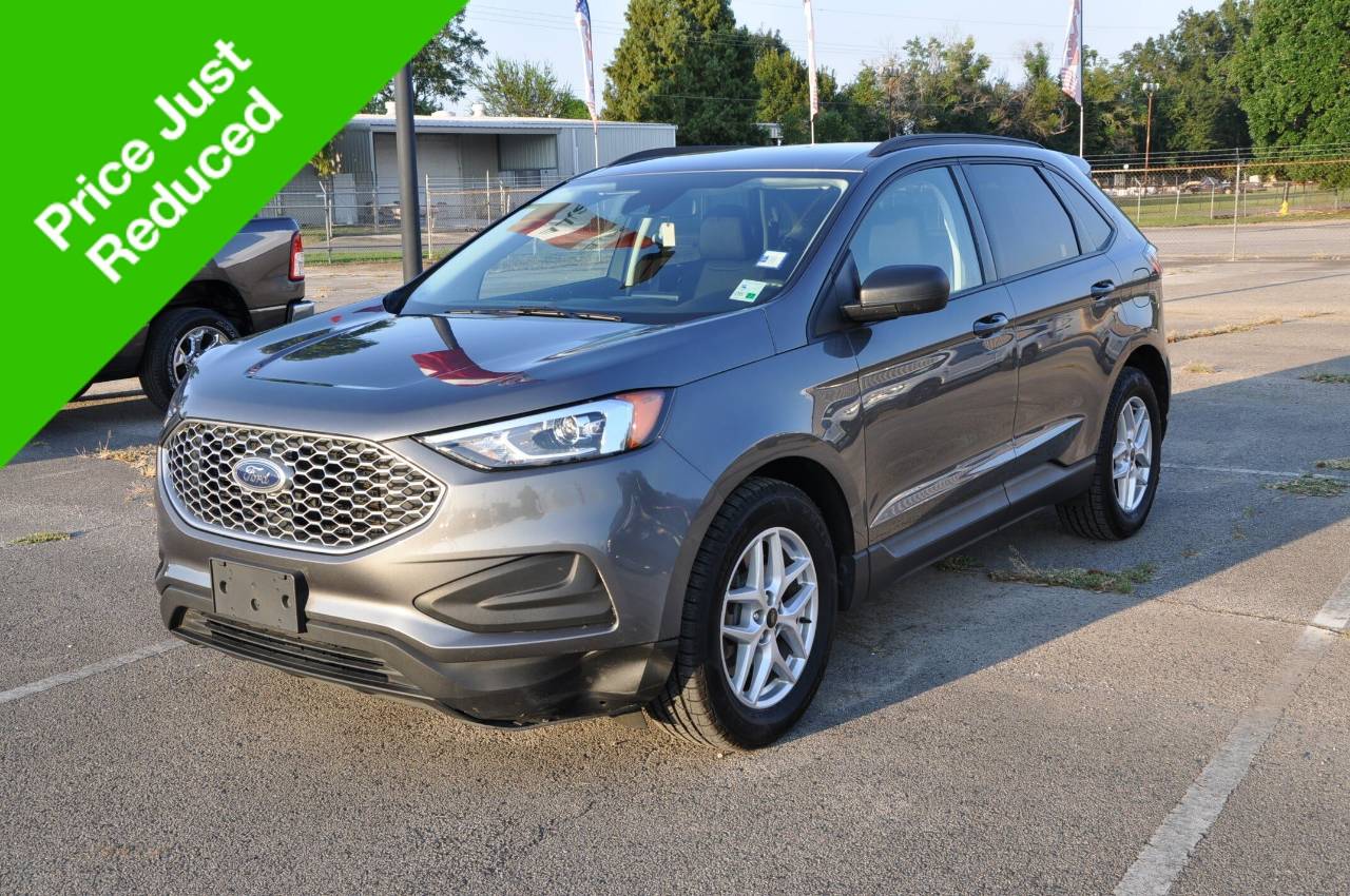 2023 Ford Edge SE's photo