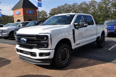 2026 Ford Super Duty F-250 SRW Platinum