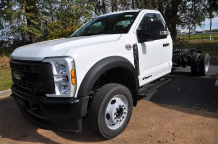 2024 Ford Super Duty F-550 DRW XL
