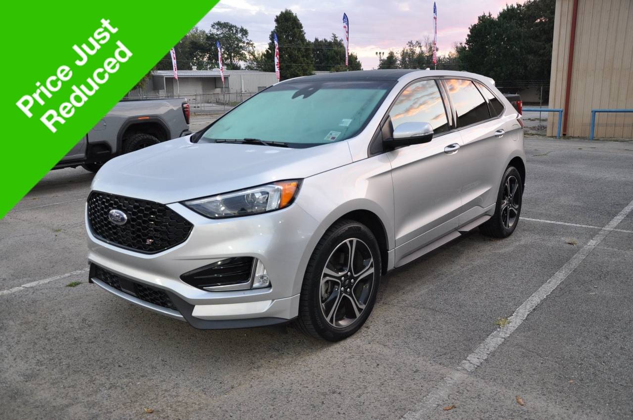 2019 Ford Edge ST's photo