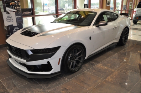 2025 Ford Mustang Dark Horse