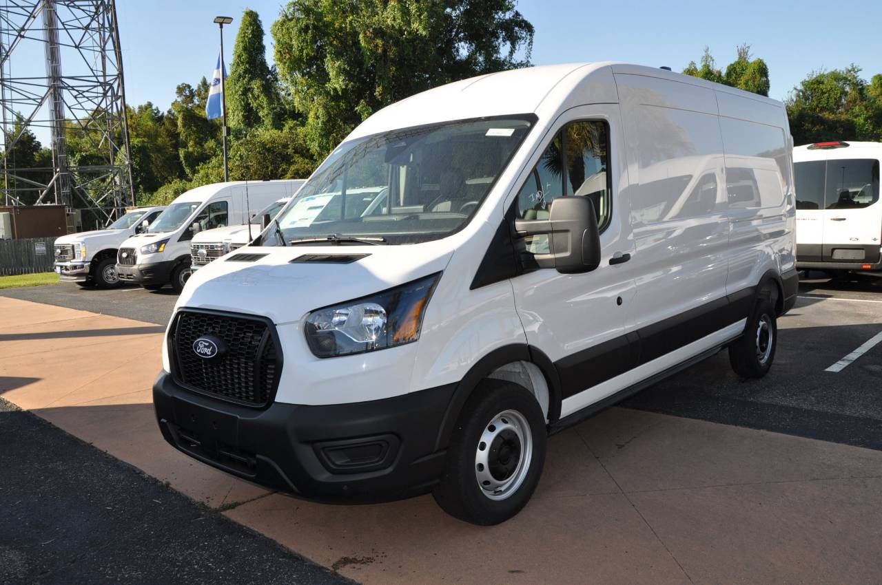 2026 Ford Transit Van Base's photo
