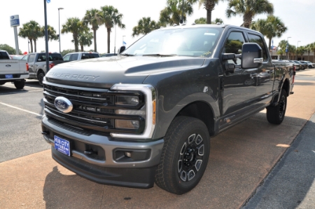 2025 Ford Super Duty F-250 SRW Platinum