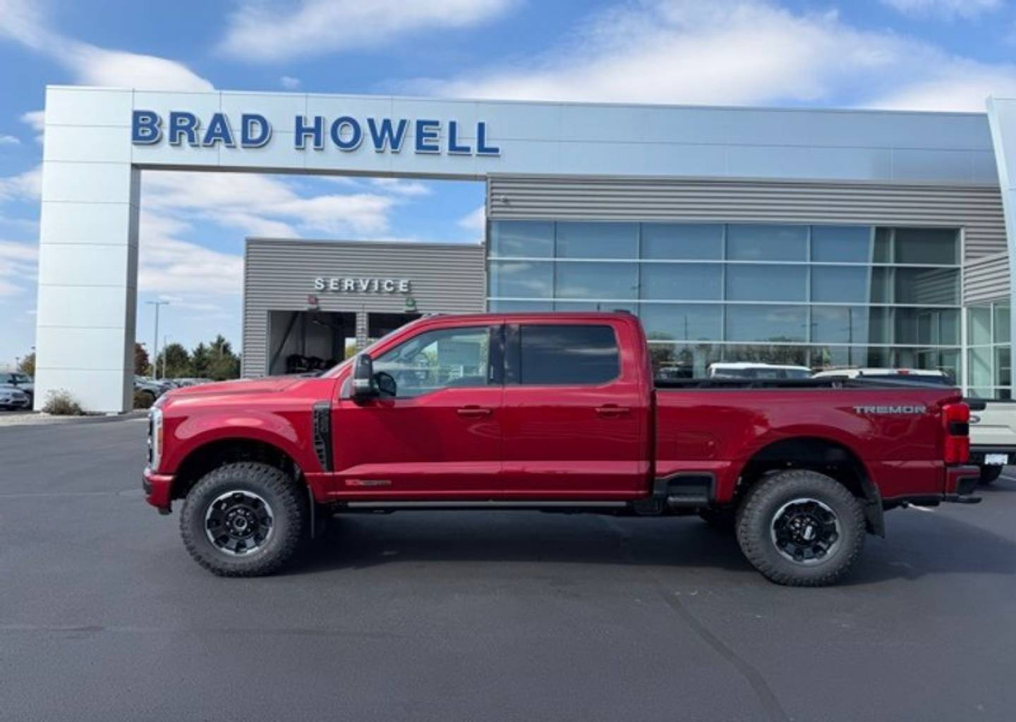 2026 Ford F-350 Super Duty Platinum's photo