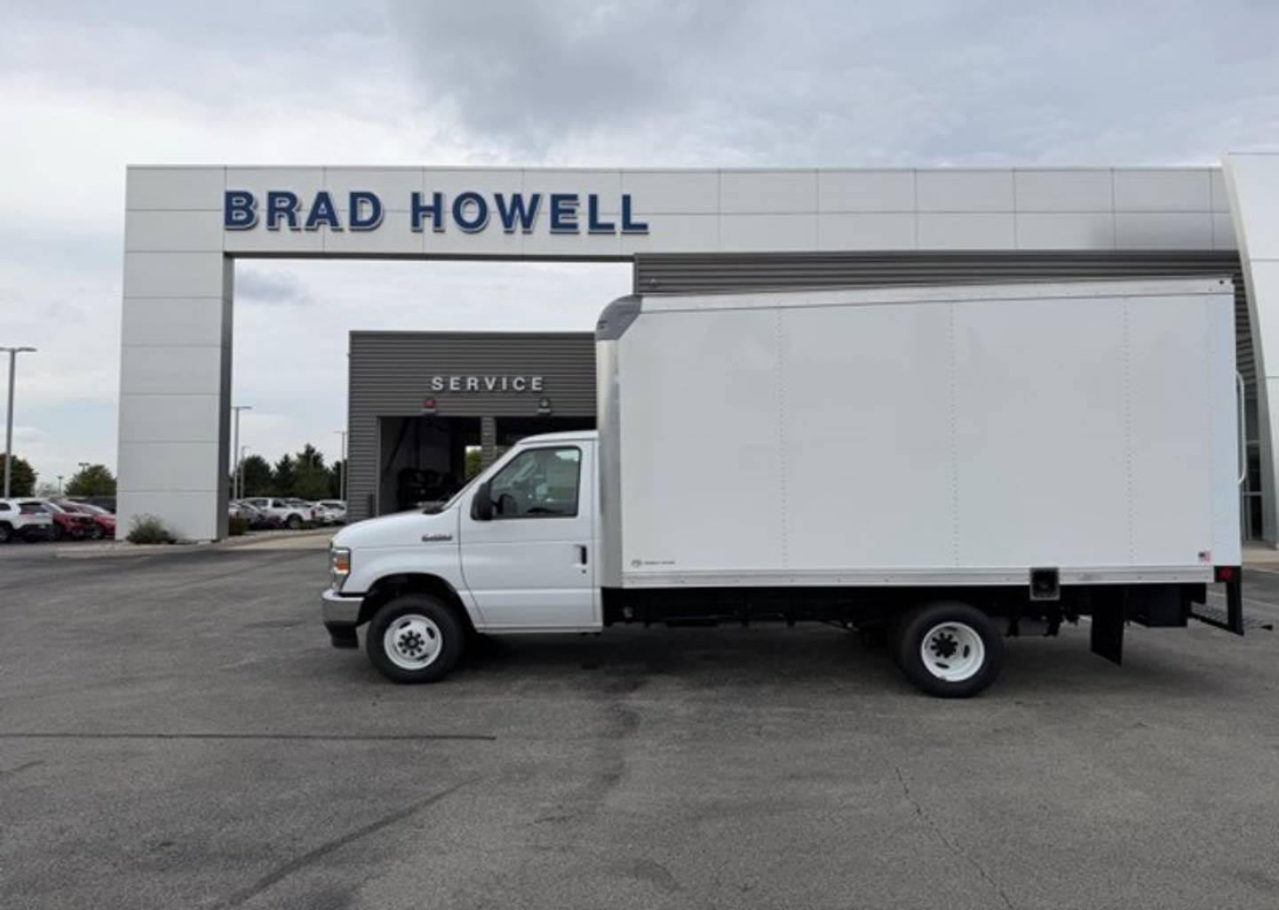 2026 Ford E-Series Cutaway Base's photo