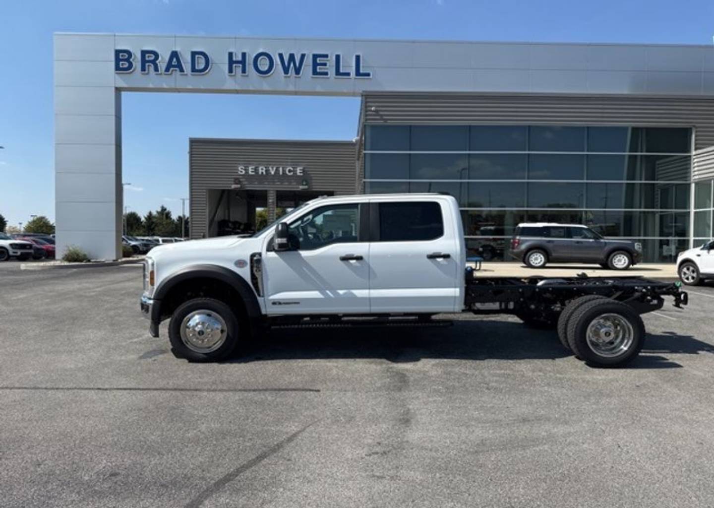 2026 Ford F-550 Super Duty Chassis Cab XL's photo