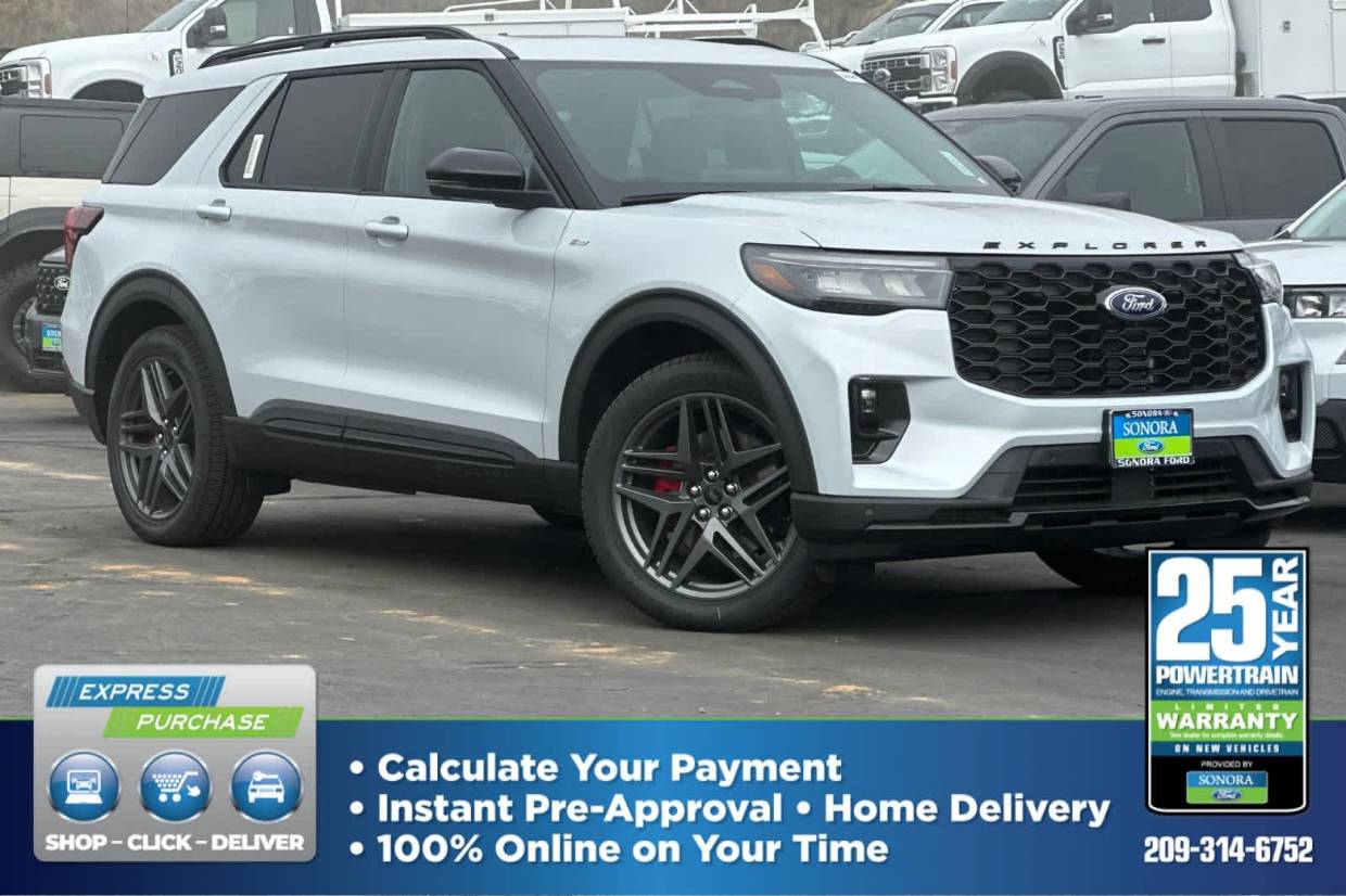 2026 Ford Explorer ST-LINE's photo