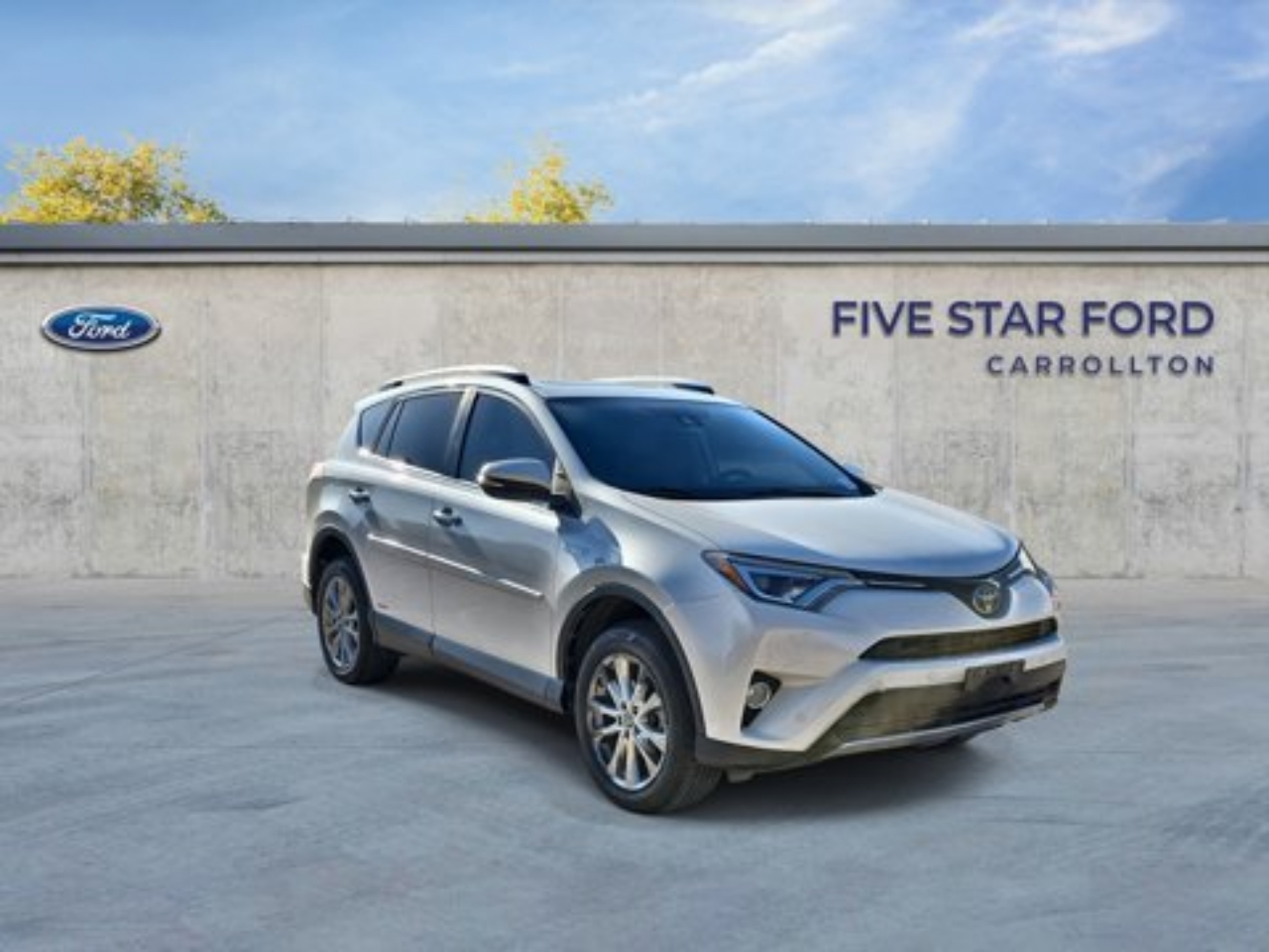2016 Toyota RAV4 Limited's photo