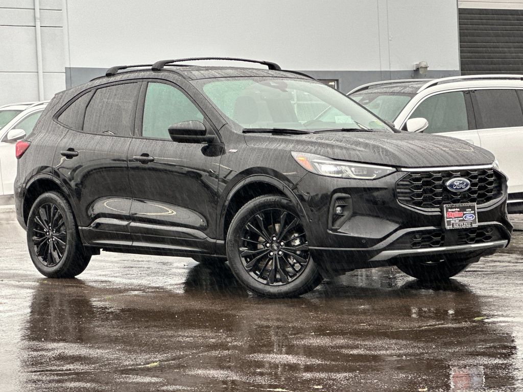 2024 Ford Escape ST-Line Elite