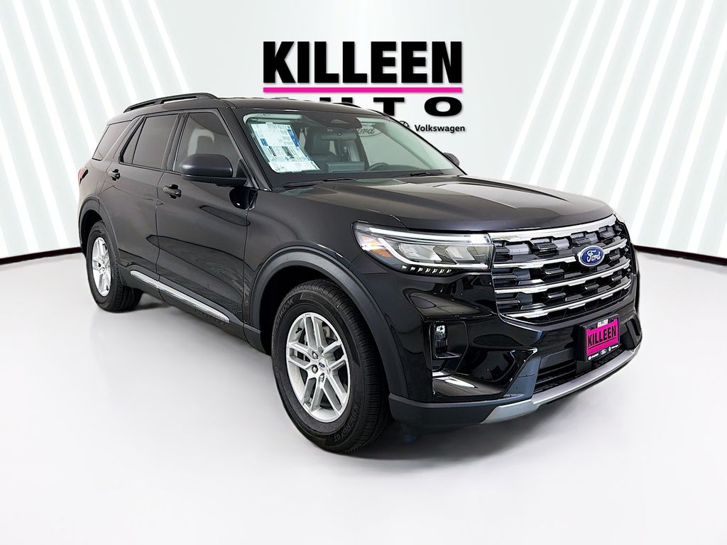 2025 Ford Explorer Active's photo
