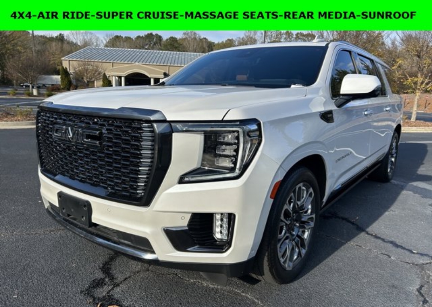 2023 GMC Yukon XL Denali Ultimate's photo