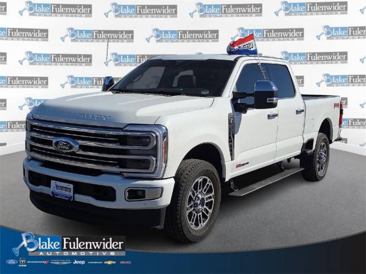 2025 Ford F-250 Super Duty Platinum's photo