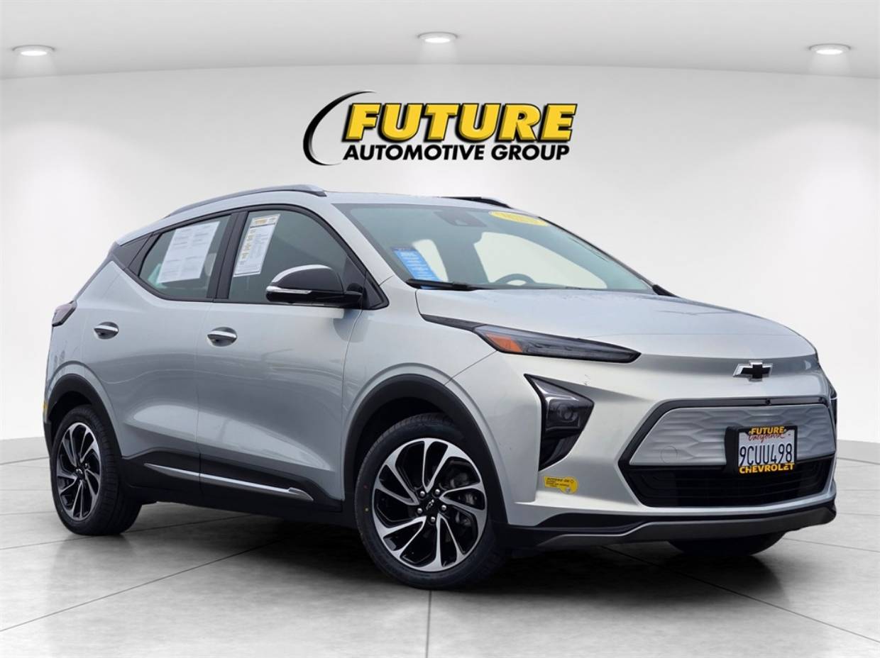 2022 Chevrolet Bolt EUV Premier's photo