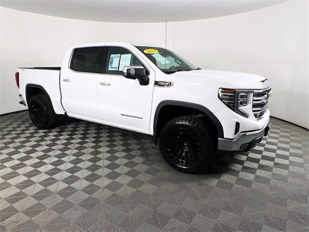 2024 GMC Sierra 1500 SLT's photo