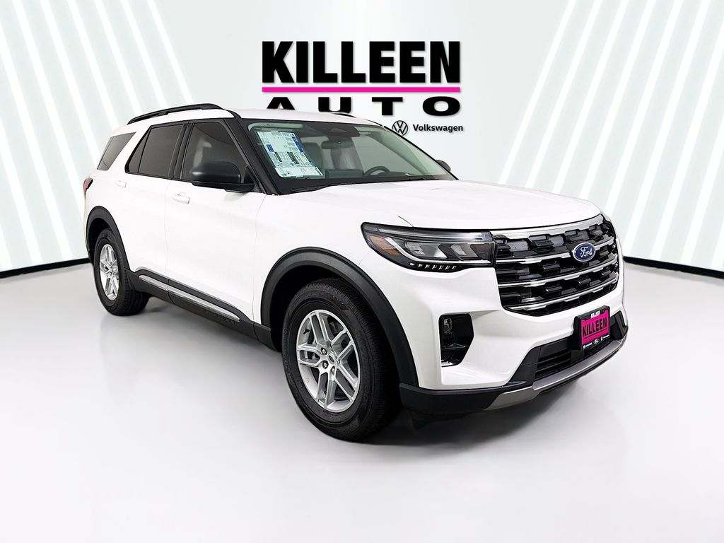 2025 Ford Explorer Active's photo