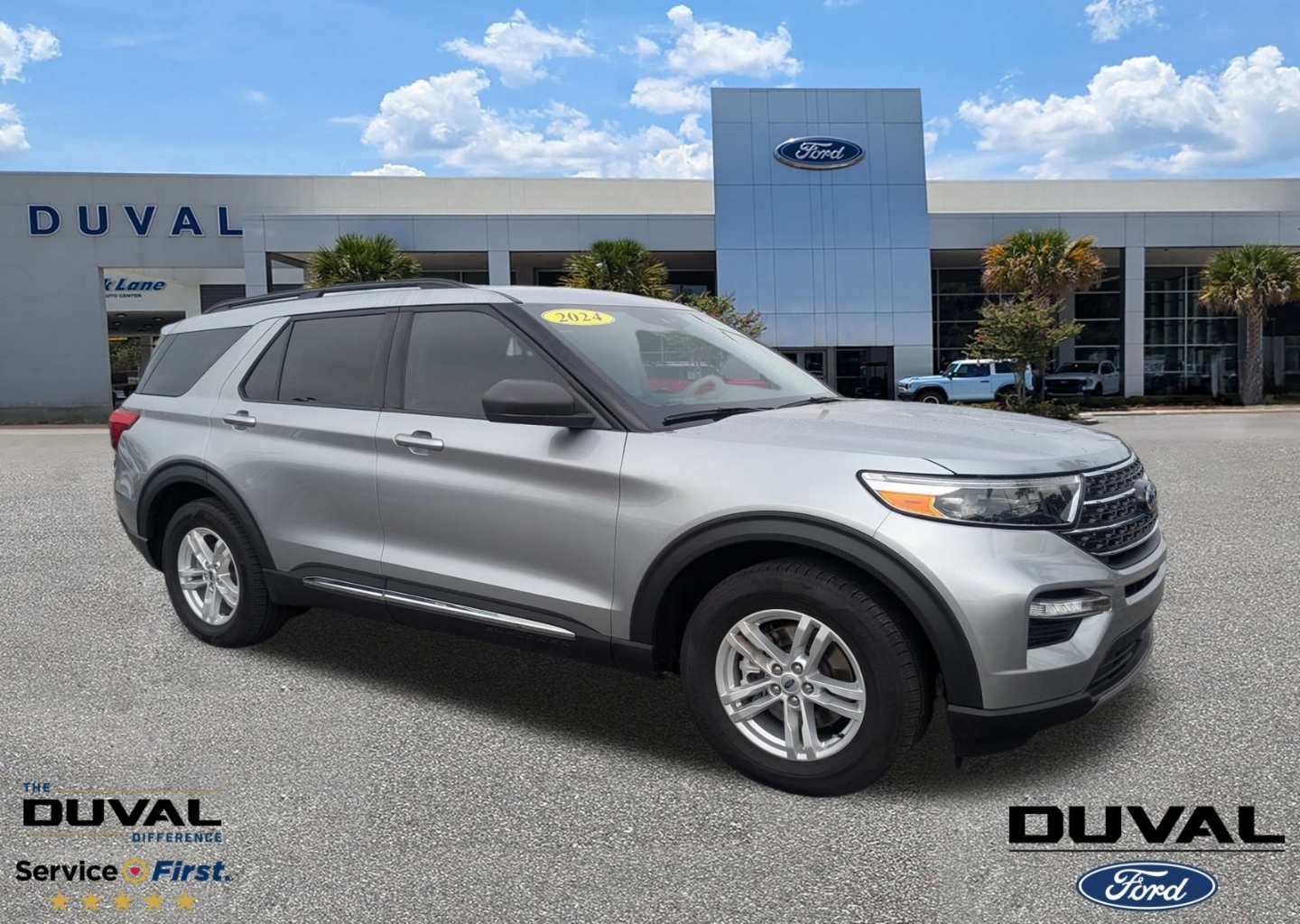 2024 Ford Explorer XLT's photo