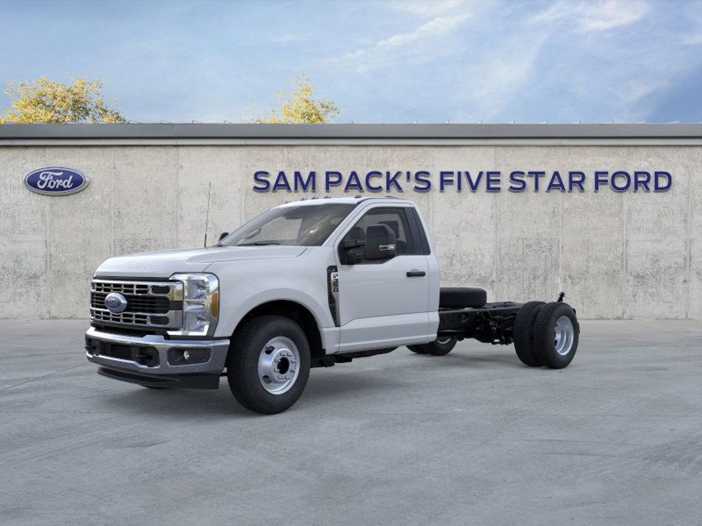 New 2025 Ford Super Duty F-350 DRW XL