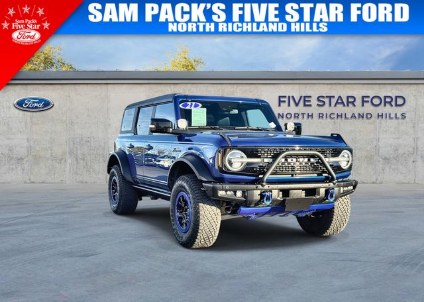 2021 Ford Bronco 4-Door First Edition's photo