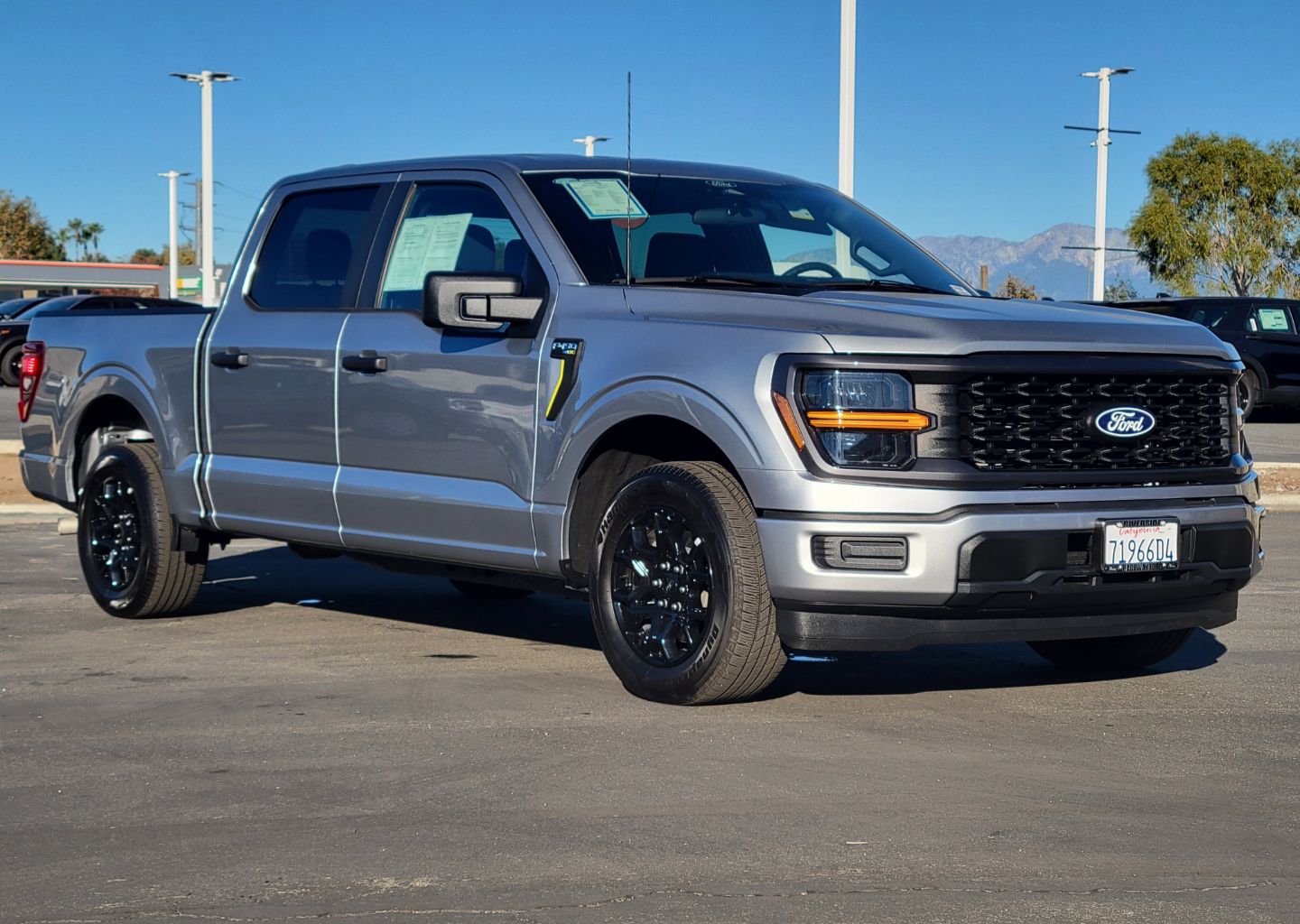 2025 Ford F-150 STX's photo