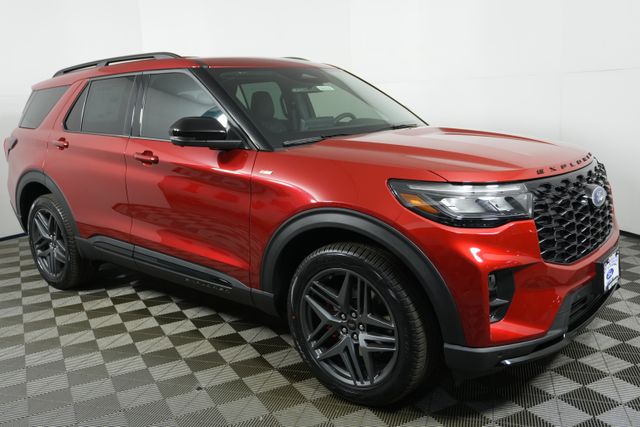2026 Ford Explorer ST-LINE's photo