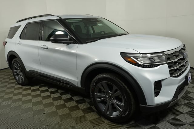 2026 Ford Explorer Active's photo