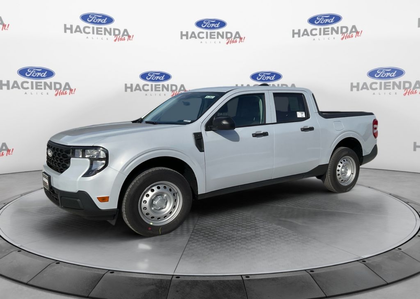 2026 Ford Maverick XL's photo