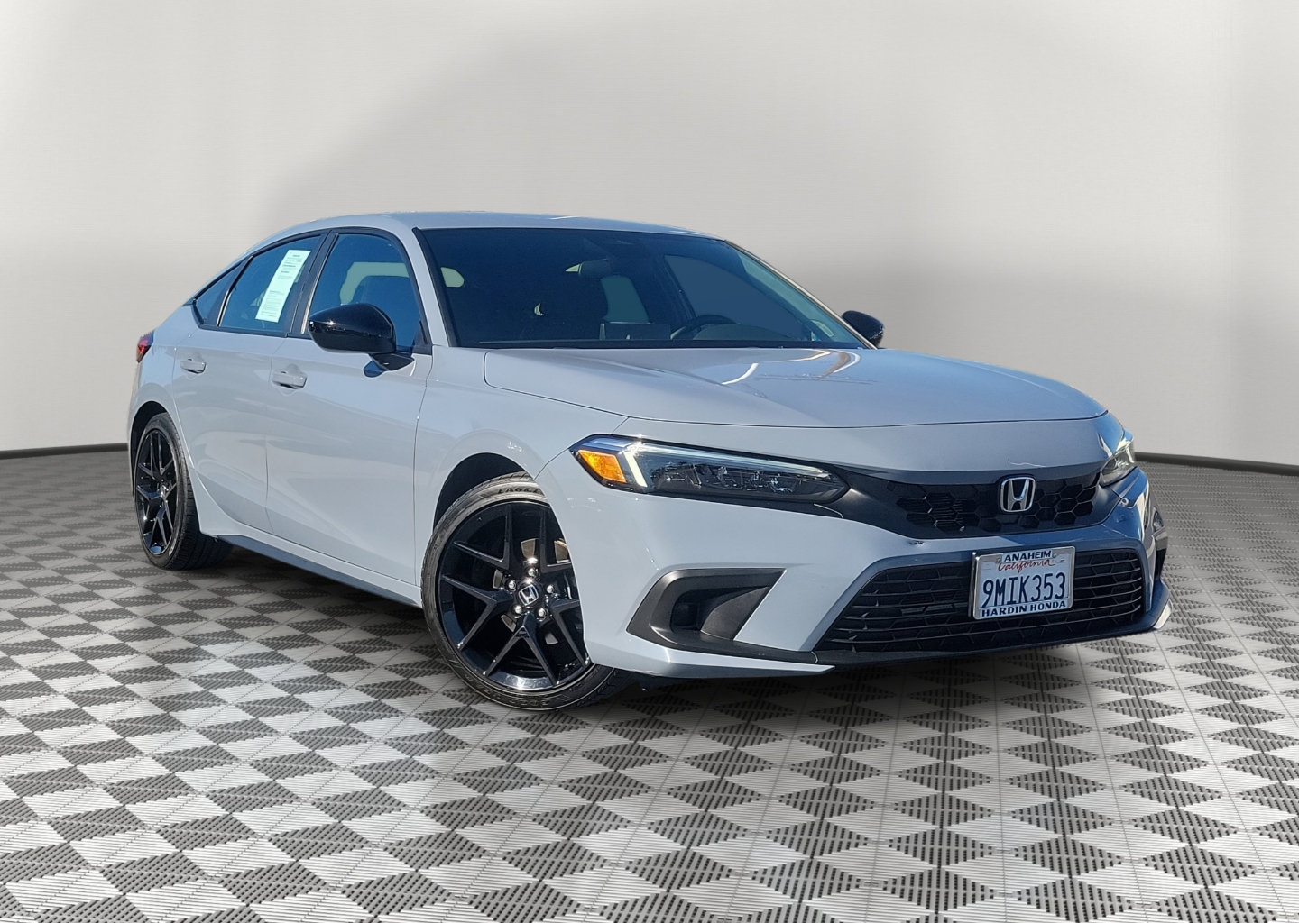 2024 Honda Civic Hatchback Sport's photo