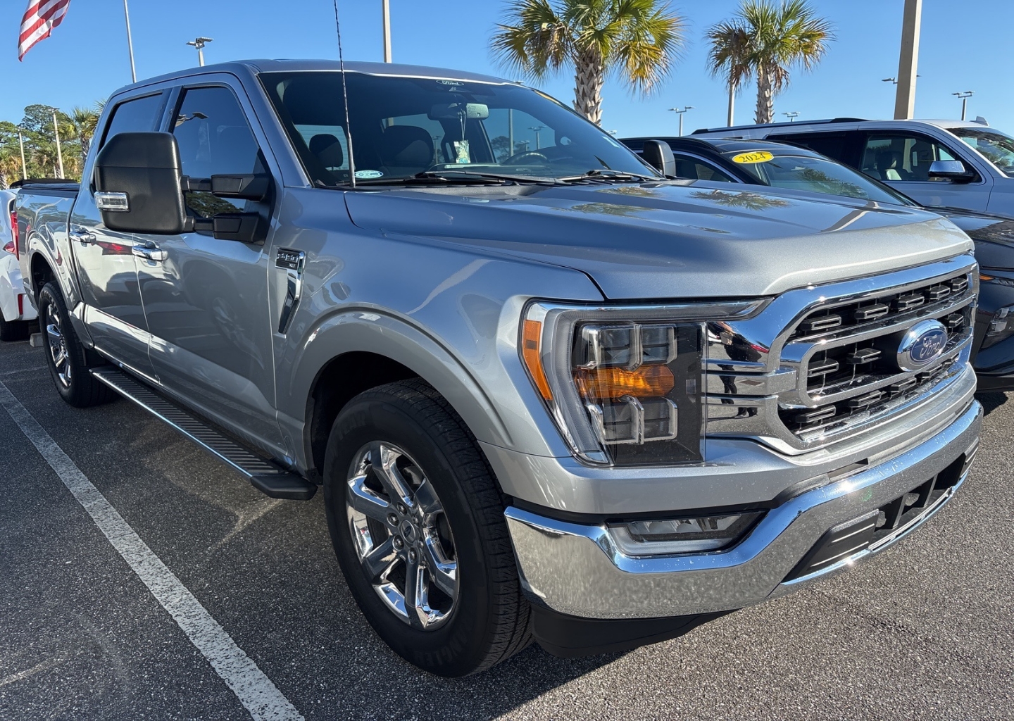 2022 Ford F-150 XLT's photo