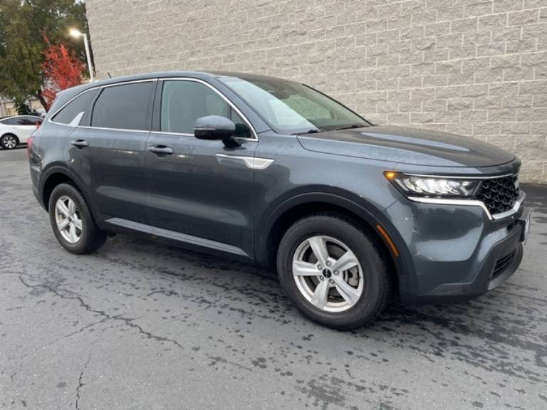 2022 Kia Sorento LX