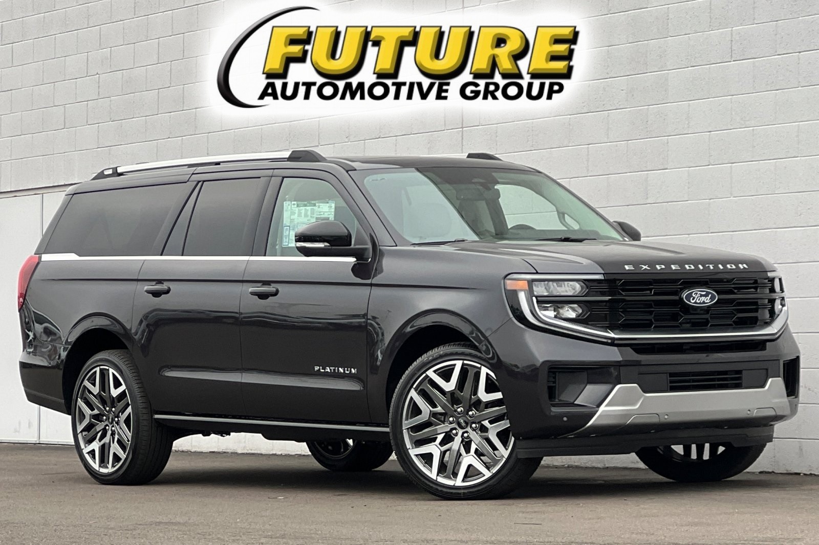 2025 Ford Expedition Platinum's photo